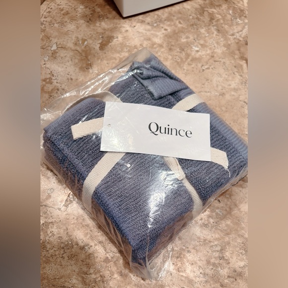 Quince Turkish Ribbed Quick Dry Washcloth (Set of 4) - Picture 3 of 5